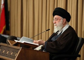 رهبر انقلاب: قرآن راه‌حل مشکلات عدالت اجتماعی است