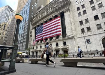 آیا اقتصاد آمریکا در آستانه رکود قرار دارد؟