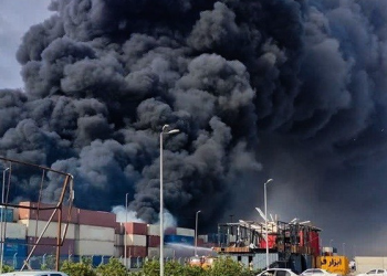 آتش‌ بندر شهید رجایی مهار شد