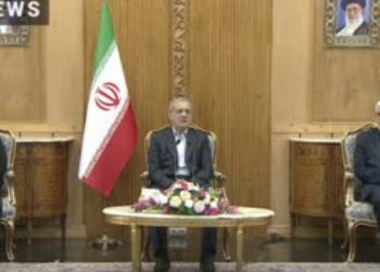 مراسم بدرقه رئیس جمهور به جمهوری آذربایجان + فیلم