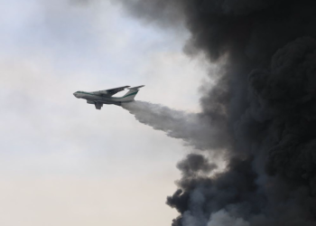ماجرای استفاده از هواپیماهای آب‌پاش روسی چیست؟