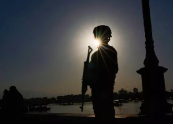 ادعای وزیر پاکستانی: هند در دو روز آینده حمله می‌کند