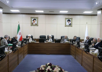 مجمع تشخیص در آزمون سخت مصلحت
