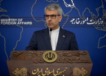 بقائی: مذاکره و تهدید را هم‌زمان نپذیرفتیم