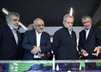 رونمایی از ۶ محصول جدید صنعت هسته‌ای
