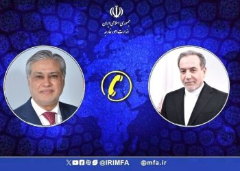 تماس تلفنی معاون نخست‌ وزیر پاکستان با عراقچی