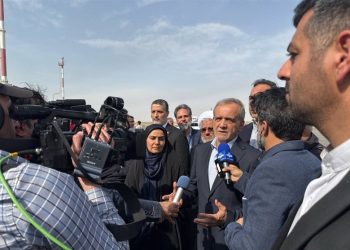 پزشکیان: در کنار مردم هستیم