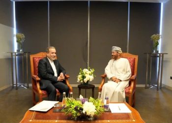 مواضع ایران برای انتقال به آمریکا تحویل وزیر خارجه عمان شد