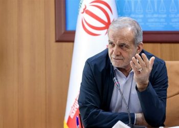 پزشکیان: زیر بار هیچ ذلتی نمی‌رویم/دنبال جنگ نیستیم