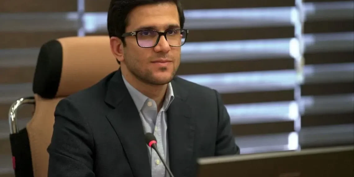 ۱۸۰ هزار بشکه به ظرفیت پالایشی کشور اضافه می‌شود/ بنزین سوپر در گیرودار تشریفات پیچیده