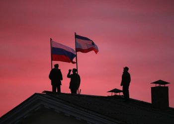 بلومبرگ: آمریکا، کریمه را به عنوان خاک روسیه به رسمیت خواهد شناخت