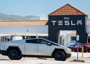 ریزش ۷۱ درصدی سود تسلا