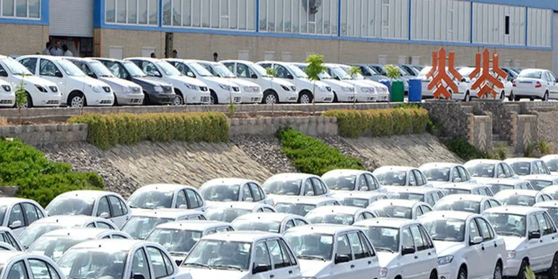 قیمت خودرو امروز 10 اردیبهشت 1404/ یک محصول 70 میلیون تومان ارزان شد + جدول