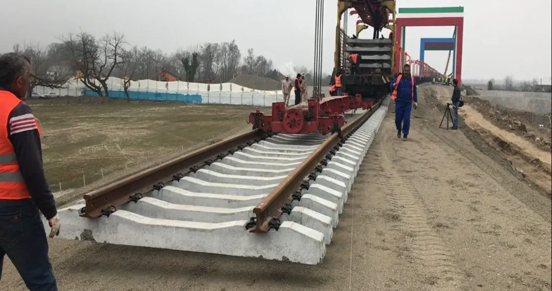 وزیر راه‌: تکمیل ریل‌گذاری در کشور می‌تواند منجر به صرفه‌جویی چشم‌گیر در مصرف انرژی شود