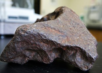 رشد تبلیغات فروش شهاب‌سنگ