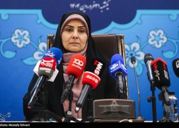 صادق: آزادراه تهران ـ شمال مشکل منابع مالی دارد