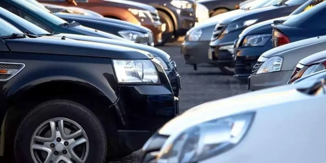 قیمت خودرو امروز 30 فروردین 1404/ بازار خودرو چشم‌انتظار قیمت دلار ماند + جدول