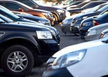 قیمت خودرو امروز 30 فروردین 1404/ بازار خودرو چشم‌انتظار قیمت دلار ماند + جدول