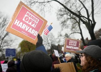 دانشگاه هاروارد از ترامپ شکایت کرد