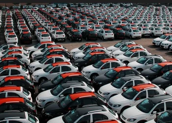 قیمت خودرو امروز 18 فروردین 1404 ریزشی شد