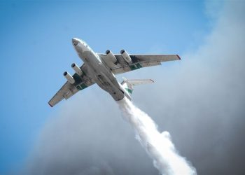 عملکرد قاطع نیروی دریایی سپاه در حادثه انفجار بندر شهید رجایی؛ از اطفای حریق تا انتقال فوری مجروحان به مراکز درمانی