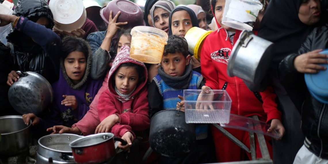 از سرگیری ارسال کمک‌های ضروری به غزه از طریق نهادهای بین‌المللی