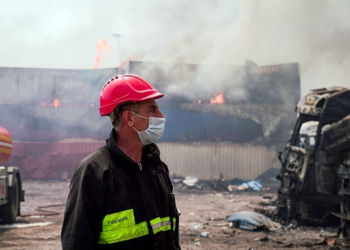 آتش‌سوزی دوباره در بندر ‌رجایی/ حریق کوچک و مهار شد