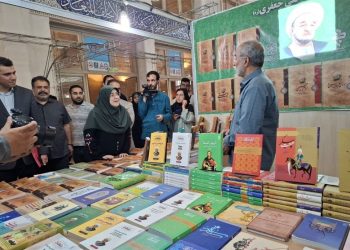 بازدید سخنگوی دولت از نمایشگاه کتاب تهران