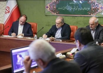 پزشکیان: صادرات محصولات کشاورزی صادرات پنهان آب است