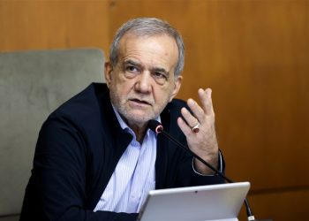 پزشکیان: باید روش‌های آموزش در مدارس نوین شود