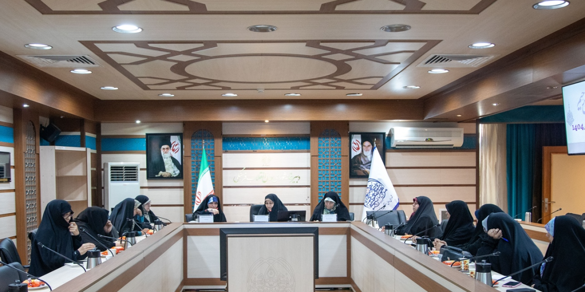 خزعلی: تاکید شهید رئیسی بر اجرای قوانین و اثرگذاری آن در زندگی مردم بود/ قاسم پور: برنامه هفتم توسعه نقطه عطفی در سیاستگذاری زنان و خانواده است