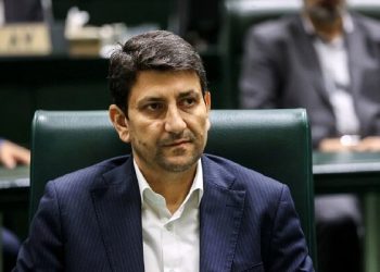 وزیر ارتباطات برای ارائه گزارش درباره کیفیت اینترنت به مجلس می‌رود