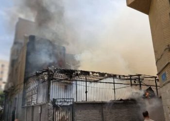 آتش‌سوزی انبار لوازم یدکی موتورسیکلت در خیابان مولوی