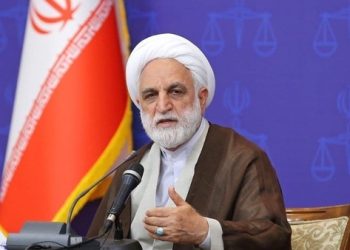 اژه‌ای: قاچاق ۱۵ میلیارد دلاری سوخت قابل قبول نیست