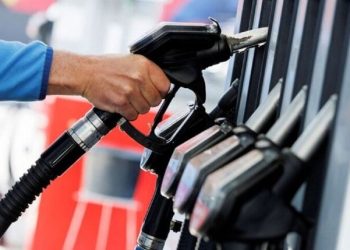 شرایط صدور مجوز واردات بنزین ویژه تصویب شد