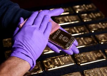 دلار باز هم عامل افزایش طلای جهانی شد