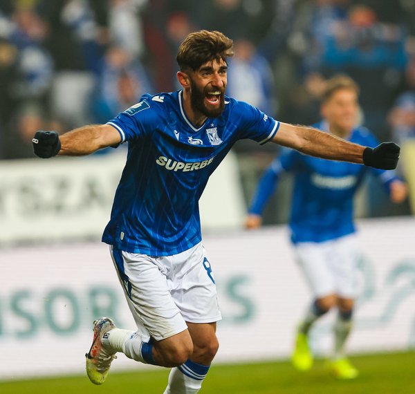 جنگ پرسپولیس و تراکتور به اروپا کشید