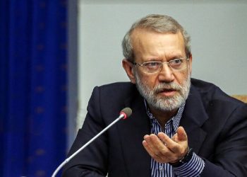 لاریجانی: آمریکایی‌ها رفتار بسیار پُرپیچی را با ایران دنبال می‌کنند