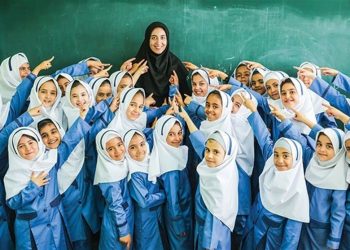 ایثار یک معلم همدانی/ آزادی پدر دانش‌آموز با پرداخت بدهی