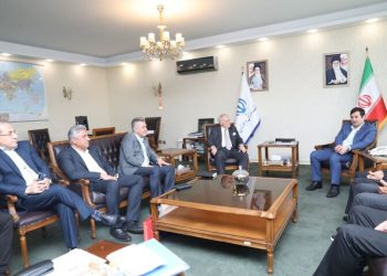 وزیر ورزش: باشگاه های فوتبال باید تراز مالی AFC را رعایت کنند