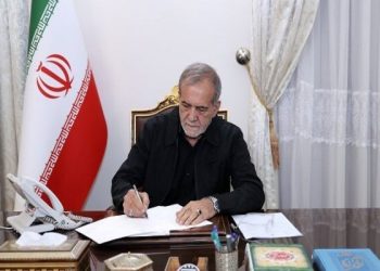 پزشکیان: بنای ایران و عمان «توسعه در کنار هم» است