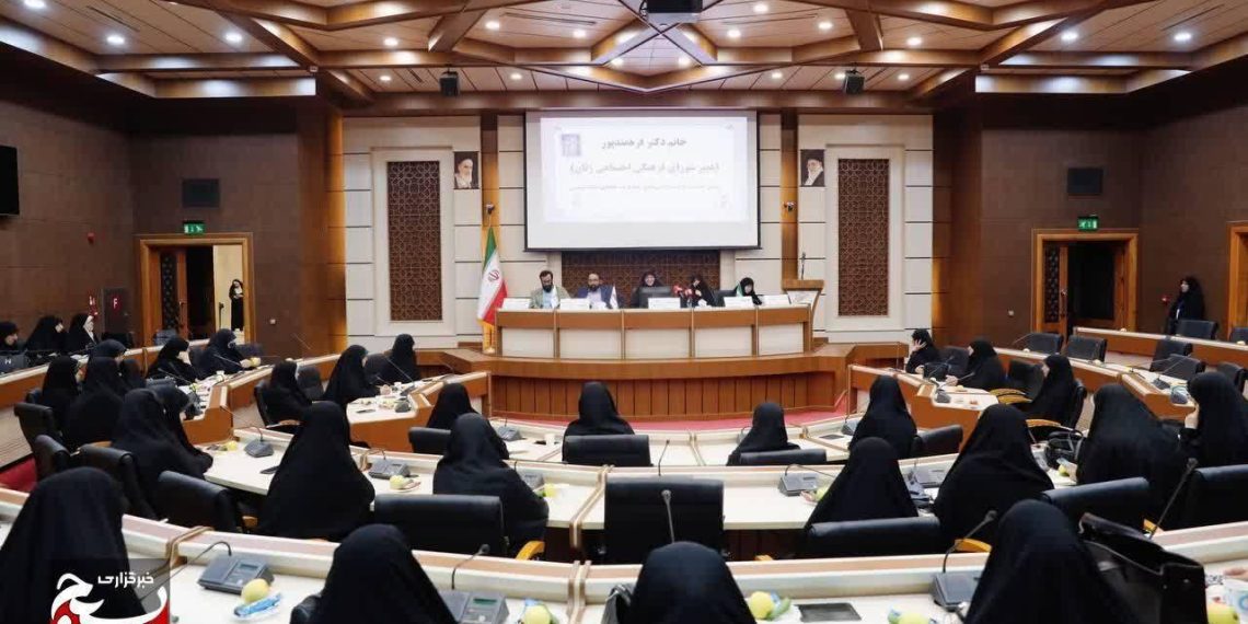 ستاد خانواده و زنان کارنامه ۳ دوره خدمت شهید رئیسی در حوزه زنان و خانواده را بررسی کرد