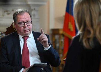 سفیر روسیه: لندن برای محدودسازی ناوگان ما در دریای سیاه به اوکراین کمک می‌کند