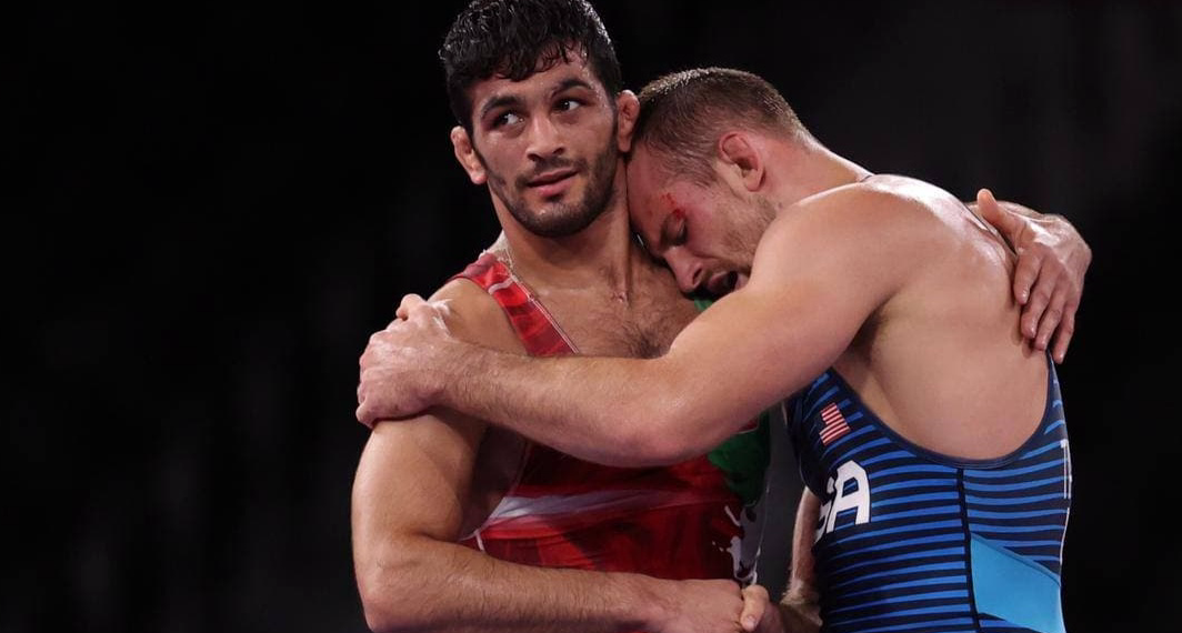 رقیب قدیمی حسن یزدانی بهترین آزادکار سال ۲۰۲۴ شد