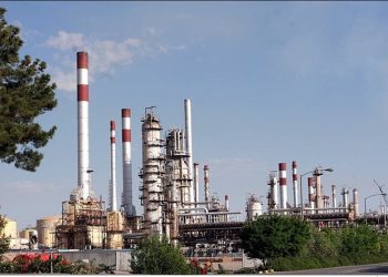 پالایشگاه اصفهان در سلامت کامل به فعالیت‌ها ادامه می‌دهد