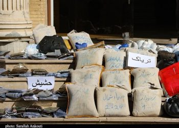 کشف ۸ تن تریاک، شیشه و هروئین/ دستگیری ۴۴۴ قاچاقچی موادمخدر