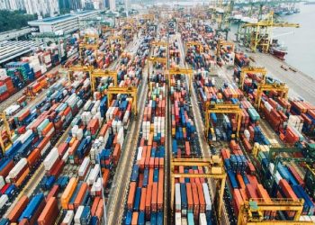 تغییرات جدید واردات در سال ۱۴۰۴؛ طبقات تعرفه‌ای نصف شد