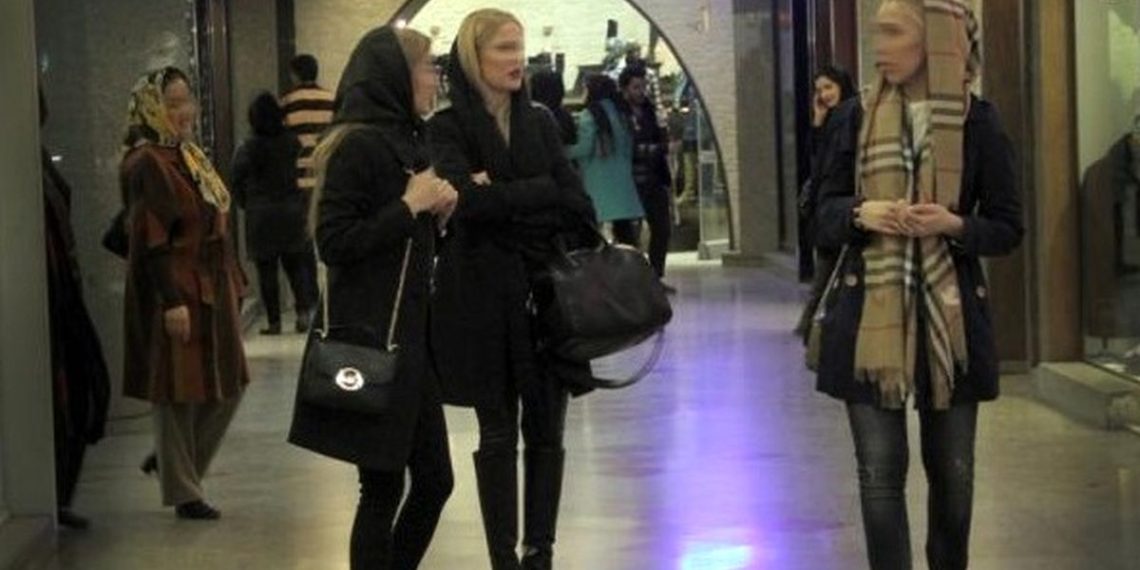 فرکانس | بدپوششی زنگ خطر برای زنان در خیابان ها | فیلم