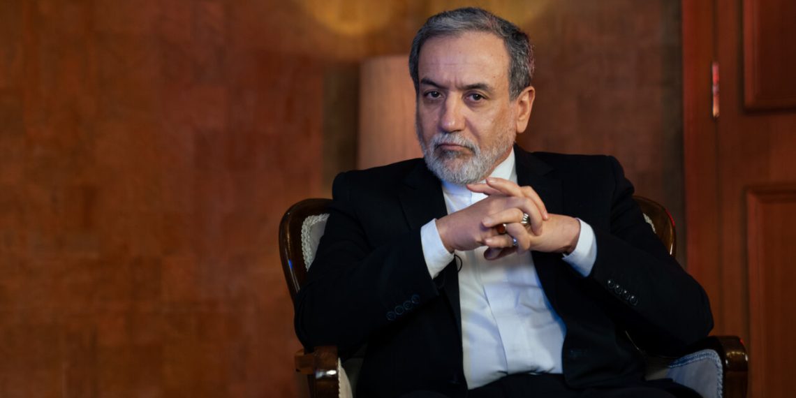 عراقچی مذاکره با ترامپ را به سبک خودش بازی می‌کند