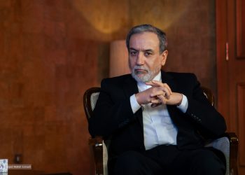 عراقچی مذاکره با ترامپ را به سبک خودش بازی می‌کند